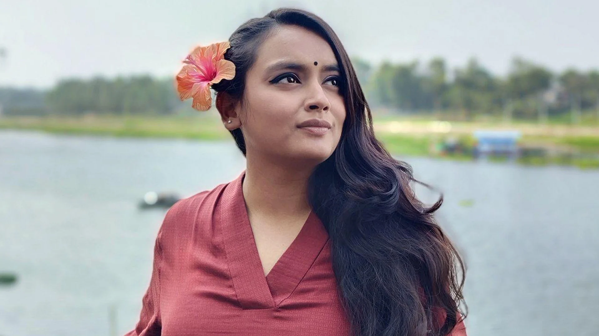 নাট্যকর্মীর ঝুলন্ত মরদেহ উদ্ধার, ঢাবির শিক্ষক আটক