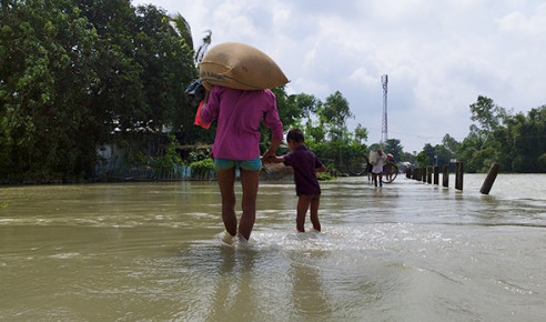 ফের যমুনার পানি বৃদ্ধি, জামালপুরে পানিবন্দি তিন লাখ মানুষ