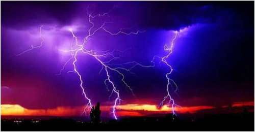 চাঁপাইনবাবগঞ্জের নাচোলে বজ্রপাতে আহত ৪, মৃত্যু ৩