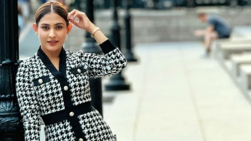 উচ্ছ্বসিত মেহজাবীন চৌধুরী