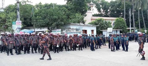 রাজশাহী নগর ও রাবি এলাকায় ৪ প্লাটুন  বিজিবি মোতায়েন, পরিস্থিতি থমথমে