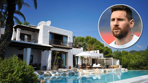 এবার মেসির বাড়িতে হামলা