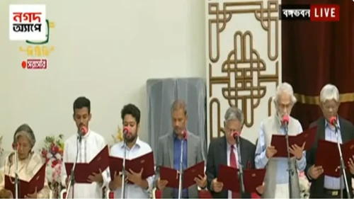 শপথ নিলেন অন্তর্বর্তীকালীন সরকারের উপদেষ্টারা