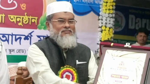 বাংলাদেশের ইতিহাসে প্রথম আলেম উপদেষ্টা খালিদ হোসেনের পরিচয়