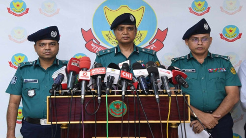 ‘আন্দোলনে অস্ত্র ব্যবহারকারীদের আইনের আওতায় আনা হবে’