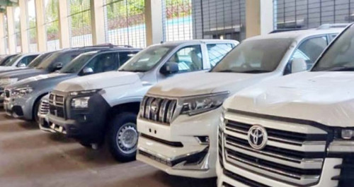 লাপাত্তা বিলাসবহুল ২৪টি গাড়ির মালিক