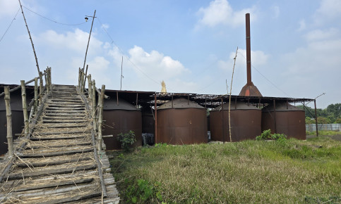 পাবনায় কার্বন উৎপাদনকারী দু'টি প্রতিষ্ঠানকে জরিমানা