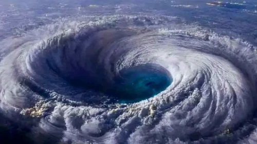 আসছে ঘূর্ণিঝড় ফেনগাল