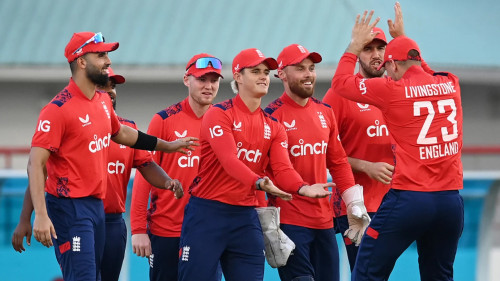 ক্রিকেট বোর্ডের বিরুদ্ধে বিদ্রোহে নামছেন ইংলিশ ক্রিকেটাররা!