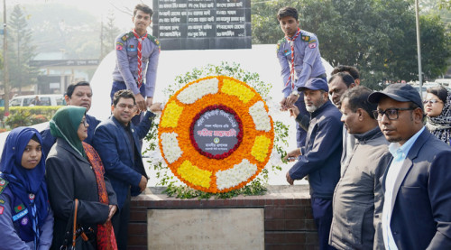 রাসিকের উদ্যোগে যথাযথ মর্যাদায় শহিদ বুদ্ধিজীবী দিবস পালন