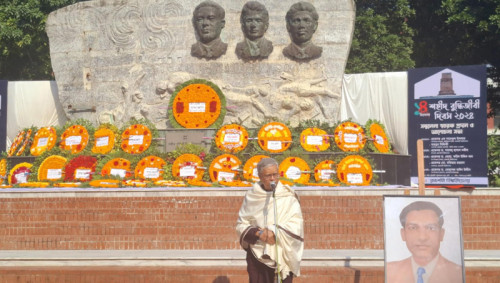 রাবিতে শহীদ বুদ্ধিজীবী দিবসে স্মৃতিফলকে পুষ্পস্তবক অর্পণ