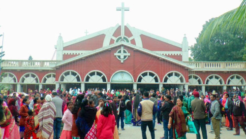 উৎসবে আনন্দে রাজশাহীতে বড়দিন উদযাপন