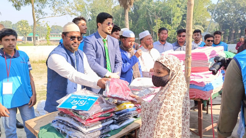 দুই টাকায় উঞ্চতার আমেজ ছড়ালো শিক্ষার্থী সহযোগিতা সংগঠন