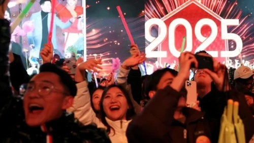 এলো নতুন বছর, স্বাগত ২০২৫