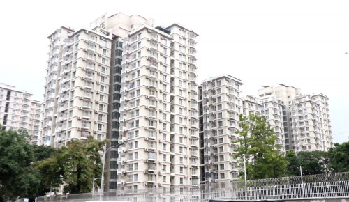 রুপপুরে চারতলা থেকে লাফ দিয়ে রুশ নারীর মৃত্যু