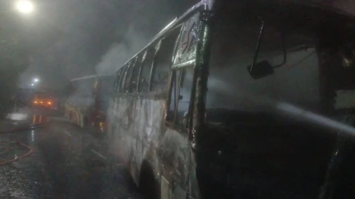 বাস-অ্যাম্বুলেন্স সংঘর্ষে সিলিন্ডার বিস্ফোরণ, নিহত ৪