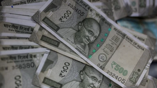 ভারতীয় রুপির আরও দরপতন