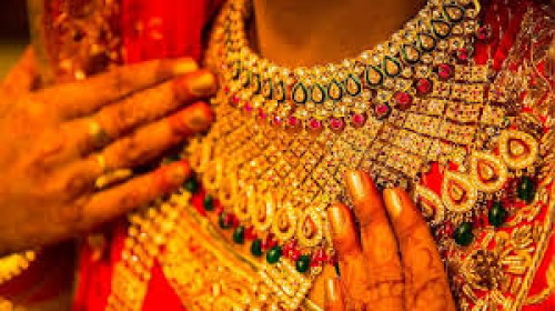 বিশ্ববাজারে বেড়েছে সোনার দাম, বাড়তে পারে দেশেও