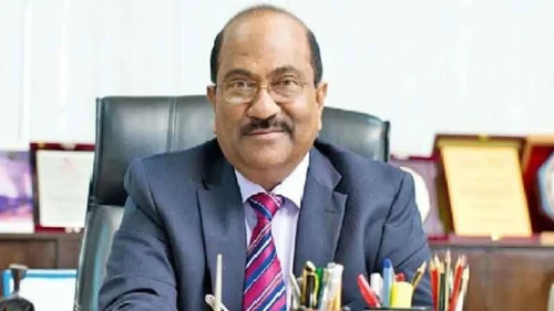 এসকে সুরের বাসা থেকে বান্ডিল বান্ডিল টাকা উদ্ধার