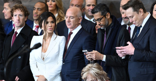 ট্রাম্পের অনুষ্ঠানে মাস্ক, জাকারবার্গ, বেজোস