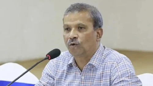 বিএনপি-ছাত্রনেতাদের দূরত্ব নিয়ে আসিফ নজরুলের স্ট্যাটাস