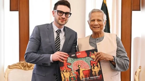 গণমাধ্যম নজিরবিহীন স্বাধীনতা ভোগ করছে : প্রধান উপদেষ্টা