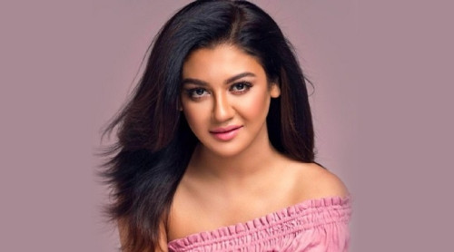 পুরোনো জুয়েলারি ব্রান্ডের নতুন অ্যাম্বাসেডর জয়া