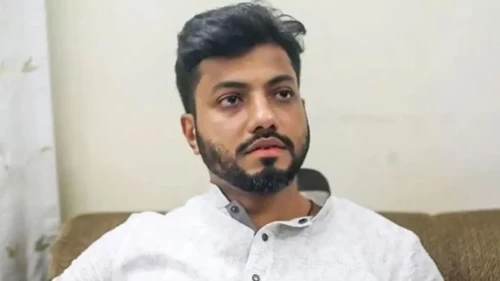 ইশরাক হোসেনের শপথ যে কোনো সময়