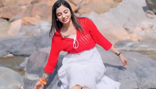 নিখোঁজের পর খাল থেকে উদ্ধার মডেলের মরদেহ