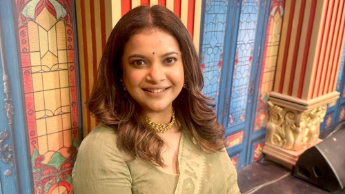 চা-কফি খেয়েই বেঁচে আছেন ফারিয়া