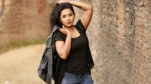 ইনবক্সে অশ্লীল মেসেজের স্ক্রিনশট ফাঁস করলেন প্রসূন আজাদ