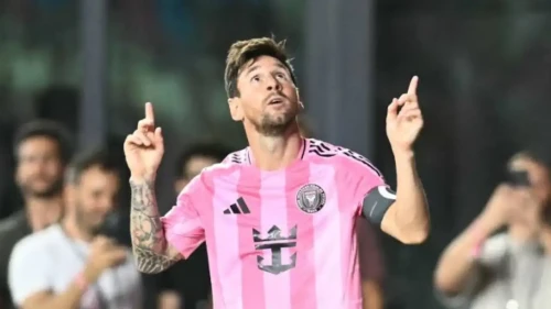 মেসির জাদুতে মায়ামির নাটকীয় জয়