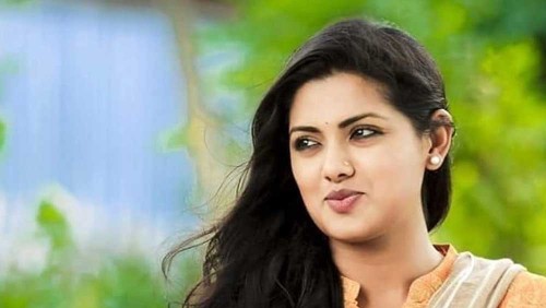 হাসি বিনা মূল্যের থেরাপি-বললেন তিশা