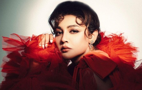 সিনেমা মুক্তির আগে ভিন্ন লুকে জয়া