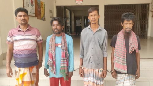 দুর্গাপুরে মাদকদ্রব্য নিয়ন্ত্রণ অধিদপ্তরের অভিযানে গ্রেপ্তার ৪