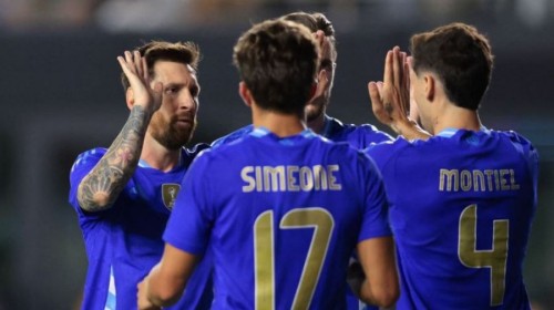 মেসির দুই অ্যাসিস্টে আর্জেন্টিনার গোল উৎসব