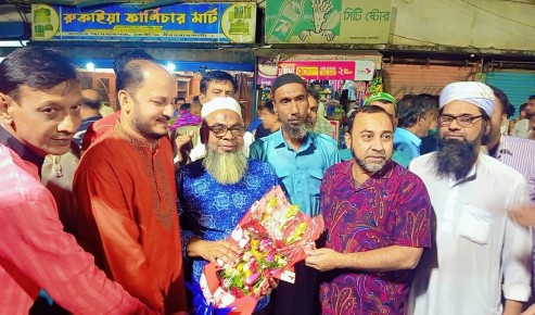 রাজশাহী মহানগর বিএনপির নবগঠিত কমিটিকে ফুলেল শুভেচ্ছা