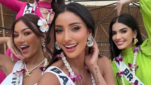 ভোটযুদ্ধে সবাইকে ছাড়িয়ে গেল মিথিলা