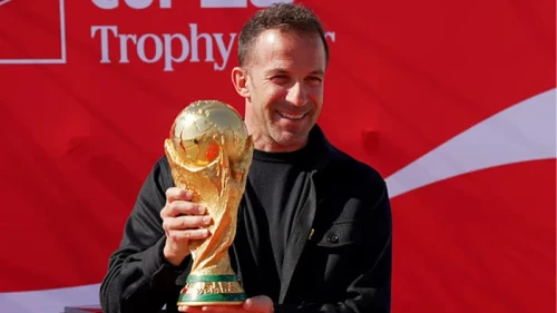 কয়েক ঘণ্টার জন্য আজ বিশ্বকাপ ট্রফি আসছে ঢাকায়