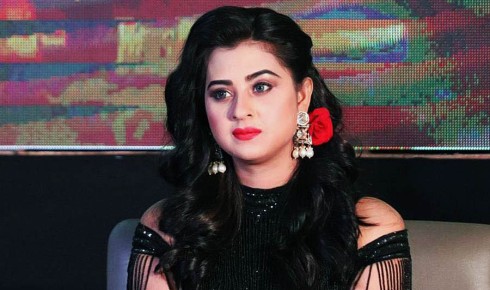 নীরব থাকার কারণ জানালেন বুবলী