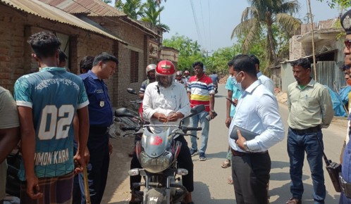 তেল সংকট মোকাবিলায় বাগমারায় মোবাইল কোর্ট, ৭ চালকের জরিমানা