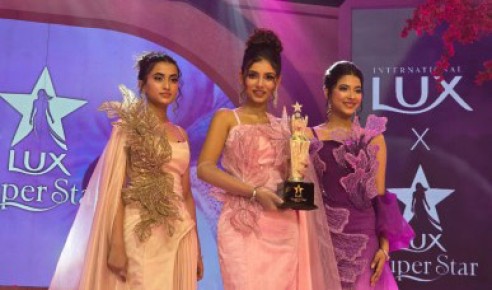 লাক্স সুপারস্টার হলেন রাজশাহীর বর্ণিতা