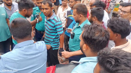 রাজশাহীতে ভুয়া পরিচয়ে তেল নিতে যাওয়া যুবকের জরিমানা