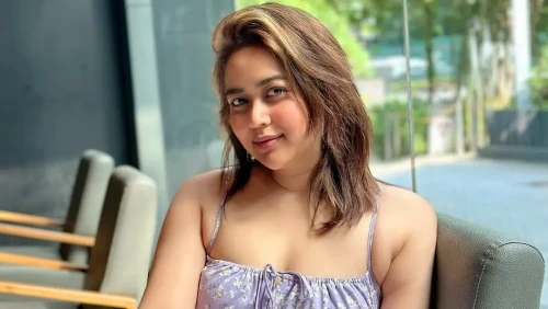 আপনি কাউকে খুশি করতে পারবেন না : ভাবনা