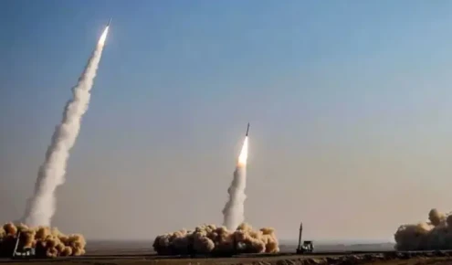 ইরানের ক্ষেপণাস্ত্র হামলায় মধ্য ইসরায়েলে ক্ষয়ক্ষতি