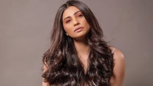 ‘শুধু পুরুষ না, নারীদের স্পর্শও অসহ্যকর’