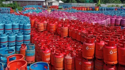 এবার দাম বাড়ল এলপিজির