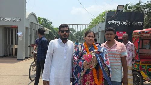 সন্তানসহ মুক্তি পেলেন সেই যুব মহিলা লীগ নেত্রী