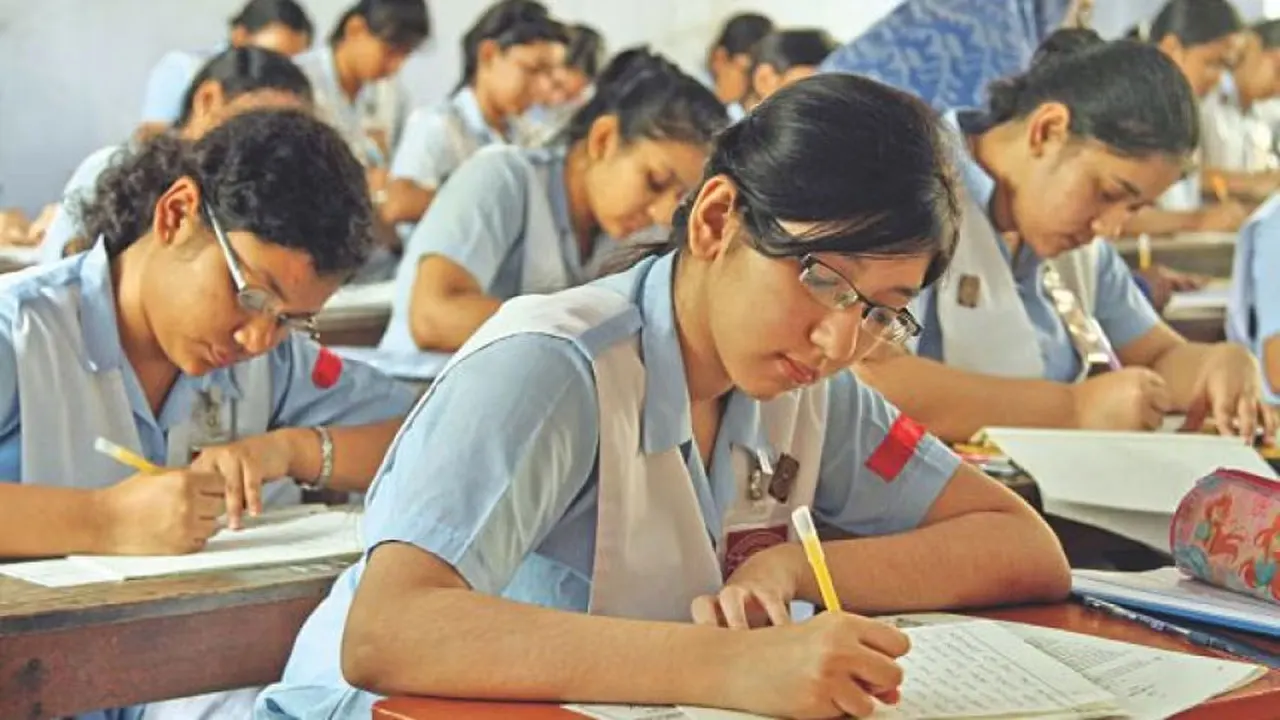 ২৫ জুলাই পর্যন্ত এইচএসসির সব পরীক্ষা স্থগিত