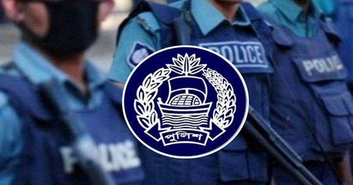 রাজশাহীতে দায়িত্বে ফিরেছে পুলিশ